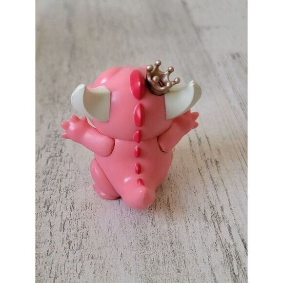 Funko paka paka villainous Valentine pink Dragon mini toy figure - Picture 4 of 5
